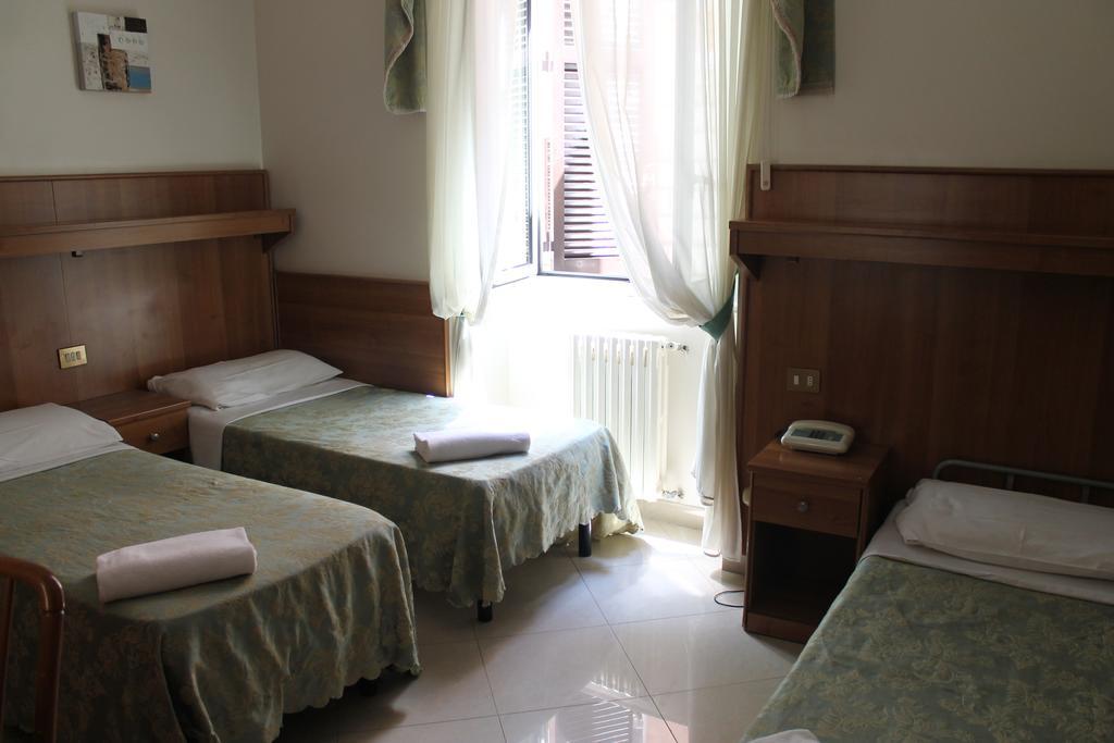 Hotel Papa Germano Rome Bagian luar foto